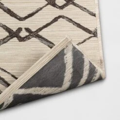 7' X 10' Peaks Outdoor Rug Gray/Cream - Project 62™ -Cheap Project 62 Store GUEST 7efcf2c9 9c25 4dc6 8f0b e72474fe31ad