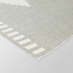 5' X 7' Diamond Outdoor Rug Cream - Project 62™